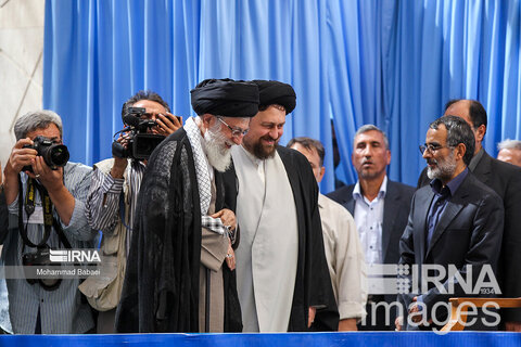 حضور رهبر انقلاب در سی و پنچ مراسم سالگرد رحلت امام خمینی (ره)