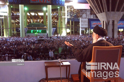 حضور رهبر انقلاب در سی و پنچ مراسم سالگرد رحلت امام خمینی (ره)