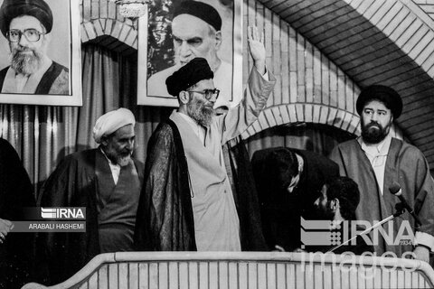 حضور رهبر انقلاب در سی و پنچ مراسم سالگرد رحلت امام خمینی (ره)