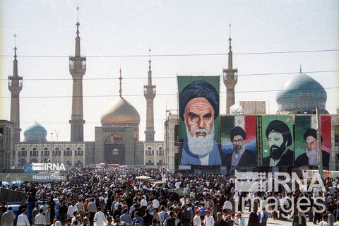 حضور رهبر انقلاب در سی و پنچ مراسم سالگرد رحلت امام خمینی (ره)