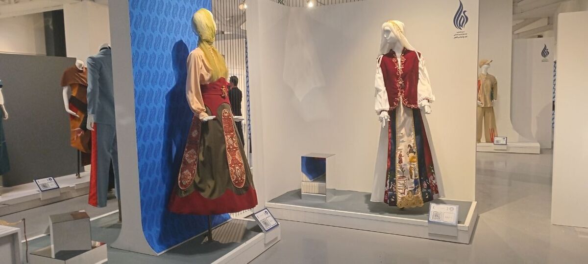 دبیر جشنواره مد و لباس فجر: لزومی ندارد آثار جشنواره مد و لباس فجر به کف جامعه برسد/  داوری از نگاه مردم نداریم