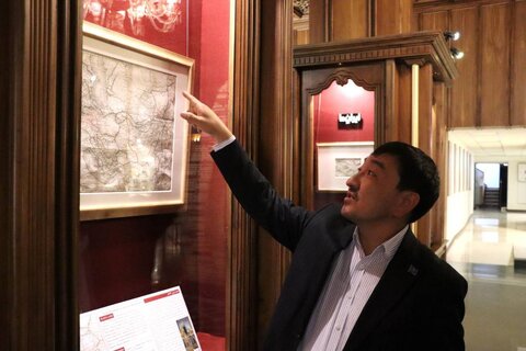 بازدید مسئولان فرهنگستان علوم قزاقستان از کتابخانه و موزه ملی ملک