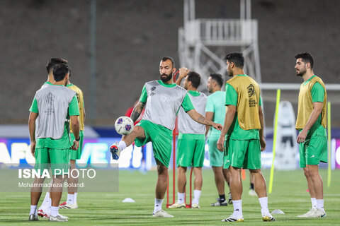 تمرین تیم ملی فوتبال ایران پیش از دیدار با کره شمالی