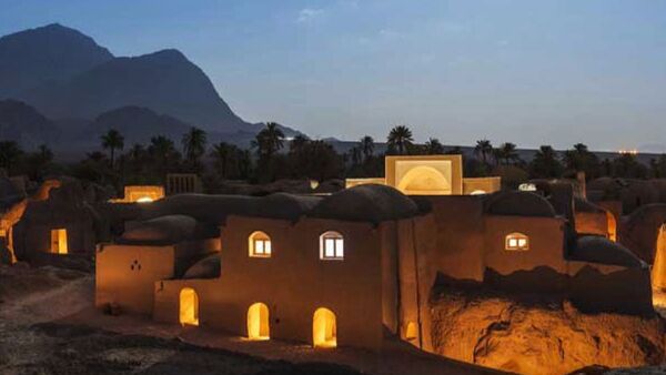 این روستای کویری با فانوس و ستاره‌هایش جهانی شد