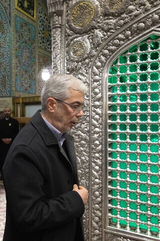 تصاویر حضور سردار شهید باقری و سردار شهید سلامی در مراسم غبار روبی حرم مطهر رضوی