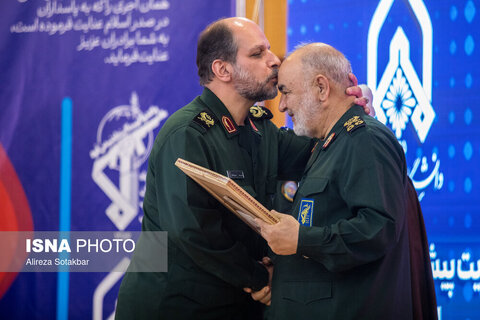 فرماندهان شهید در قاب تصویر