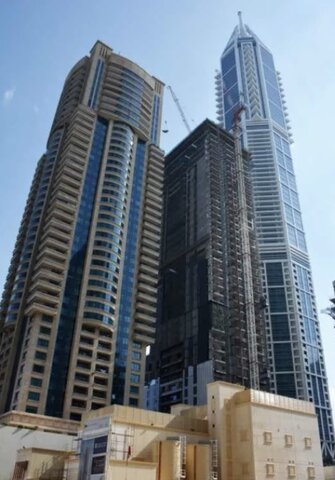 فیلم | آتش سوزی وسیع در برج مارینا دبی