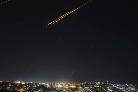 تصاویری از پاسخ ایران به حملات رژیم صهیونیستی به نقاطی از کشور