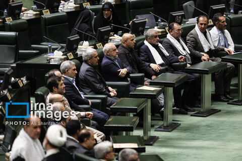 جلسه رای اعتماد وزیر امور اقتصادی و دارایی