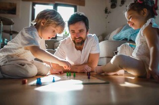 ۵ راهکار برای کاهش استرس کودکان در روزهای جنگ