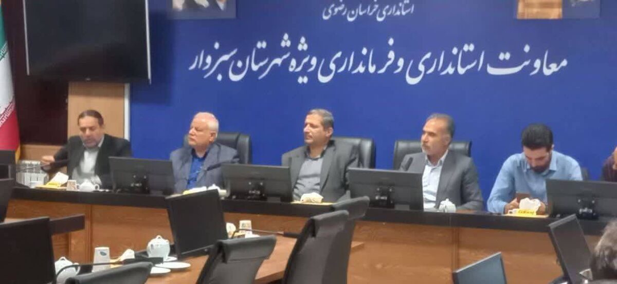 برخورد قانونی با احتکار کنندگان کالا و اخلال‌گران نظام توزیع