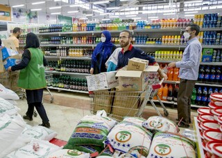 سخنگوی اتاق اصناف ایران:بازار ایران مشکلی در تامین و توزیع کالاهای اساسی ندارد