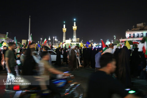 تجمع مشهدی‌ها برای تجدید بیعت با ولی