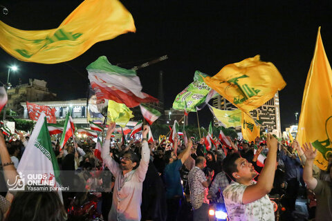 تجمع مشهدی‌ها برای تجدید بیعت با ولی