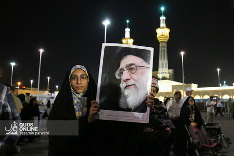 تجمع مشهدی‌ها برای تجدید بیعت با ولی