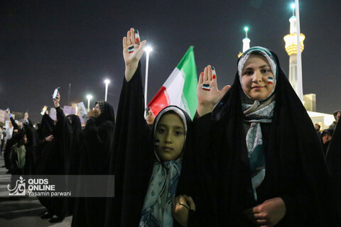 تجمع مشهدی‌ها برای تجدید بیعت با ولی