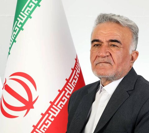 ​  حسین عبدلی نماینده نطنز در مجلس شورای اسلامی [کلیک و کشیدن برای جابجایی] ​