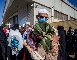 خروج ۵۰ کاروان حجاج از مدینه در مرز مهران / تلاش برای بازگشت حجاج تا ۵ محرم