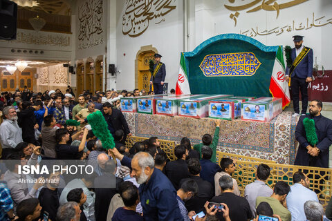 مراسم وداع با ۶ شهید حملات رژیم صهیونی در حرم حضرت فاطمه معصومه(س)