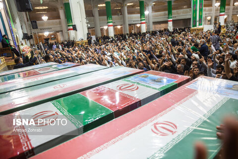 مراسم وداع با ۶ شهید حملات رژیم صهیونی در حرم حضرت فاطمه معصومه(س)