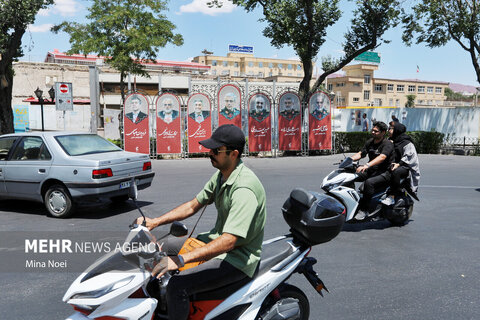 زندگی در ایران ادامه دارد...
