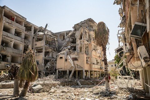 تصاویری از پاسخ موشکی ایران در شهر هولون