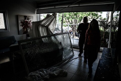 تصاویری از پاسخ موشکی ایران در شهر هولون