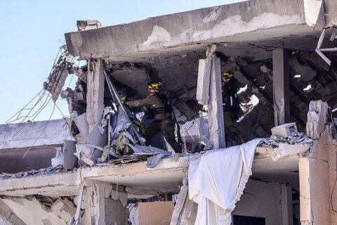 تصاویری از پاسخ موشکی ایران در شهر هولون