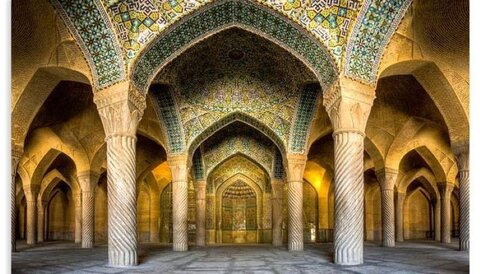 بلیط هواپیما تهران شیراز؛ از برج میلاد به تخت جمشید