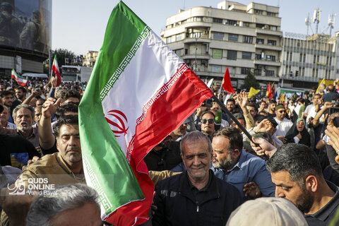 تجمع مردمی در محکومیت تجاوز آمریکا و اعلام انزجار از ترامپ