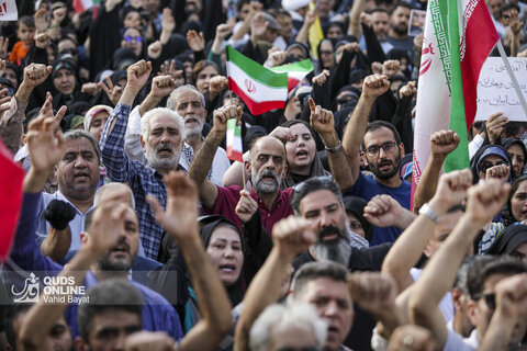 تجمع مردمی در محکومیت تجاوز آمریکا و اعلام انزجار از ترامپ