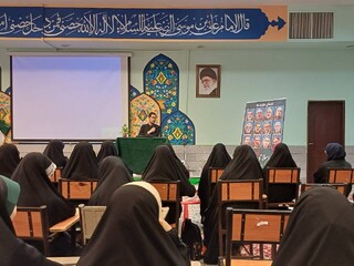 صلح با دشمن، نتیجه‌ای جز تهدید و تحریم ندارد