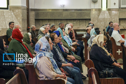 تجمع مسیحیان در حمایت از نیروهای مسلح ایران