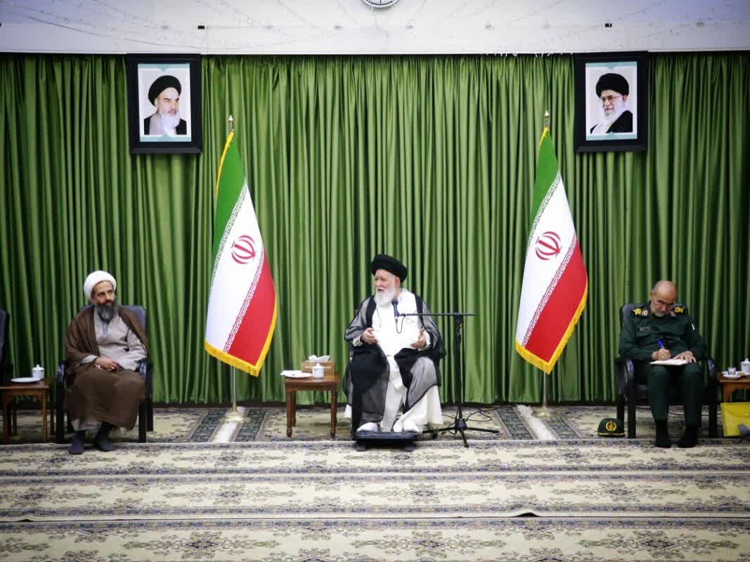 جنگ با جبهه استکبار همچنان ادامه دارد