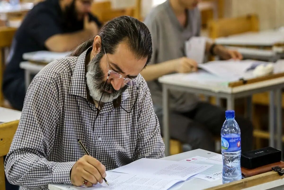 آزمون جامع دکترای دانشگاه آزاد حذف نشده است/همه دانشجویان باید آن را بگذرانند
