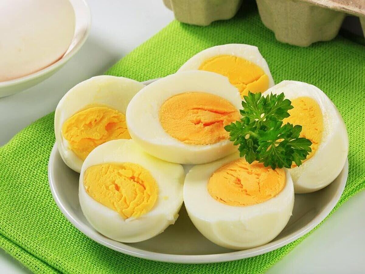 مصرف زرده تخم مرغ در کهنسالی مضر است یا مفید؟