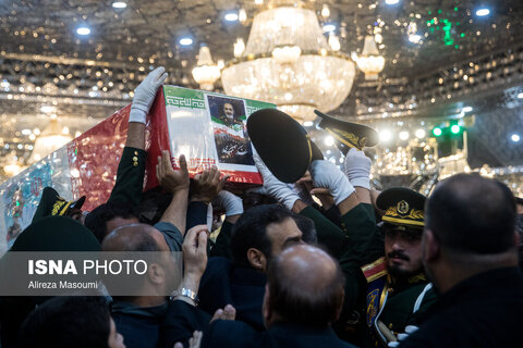 خاکسپاری پیکر شهید سرلشکر سلامی فرمانده کل سپاه در حرم حضرت عبدالعظیم حسنی (ع) - تهران