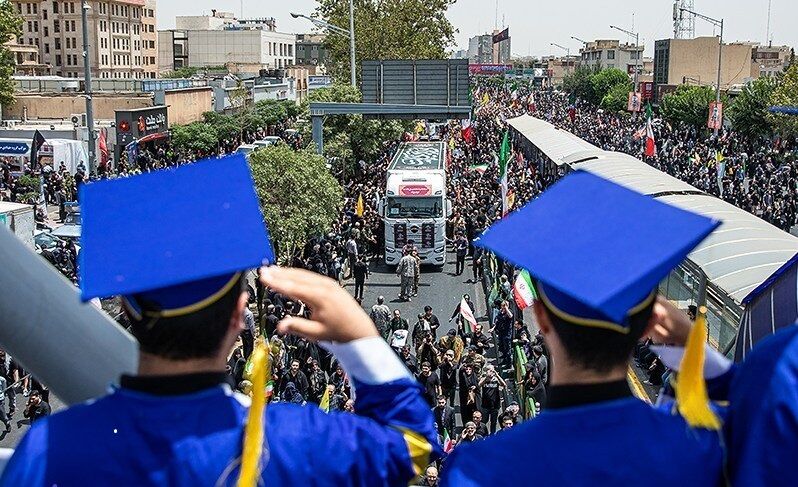 پیام همبستگی ایرانیان به جهان؛ بازتاب گسترده مراسم تشییع شهدای اقتدار ایران در رسانه‌های جهان
