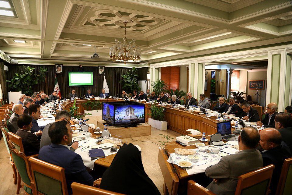 استاندار خراسان رضوی: صنعت خودرو و قطعه‌سازی باید موتور پیشران توسعه استان باشد