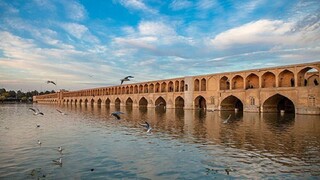 زاینده‌رود بازگشایی می‌شود