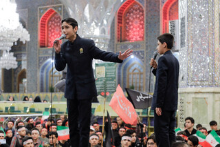 گزارشی از اجتماع  «احلی من العسل» در صبح ششم محرم در حرم مطهر رضوی/میراث عاشورا در دست فرزندان امروز