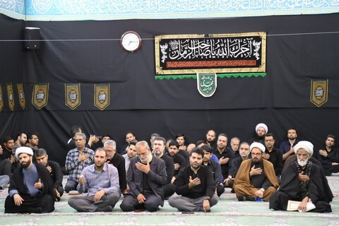 استاد احمد واعظی بیان کرد: وحدت و آرامش ملت ایران نعمت الهی و خون شهدا مایه اقتدار کشور است