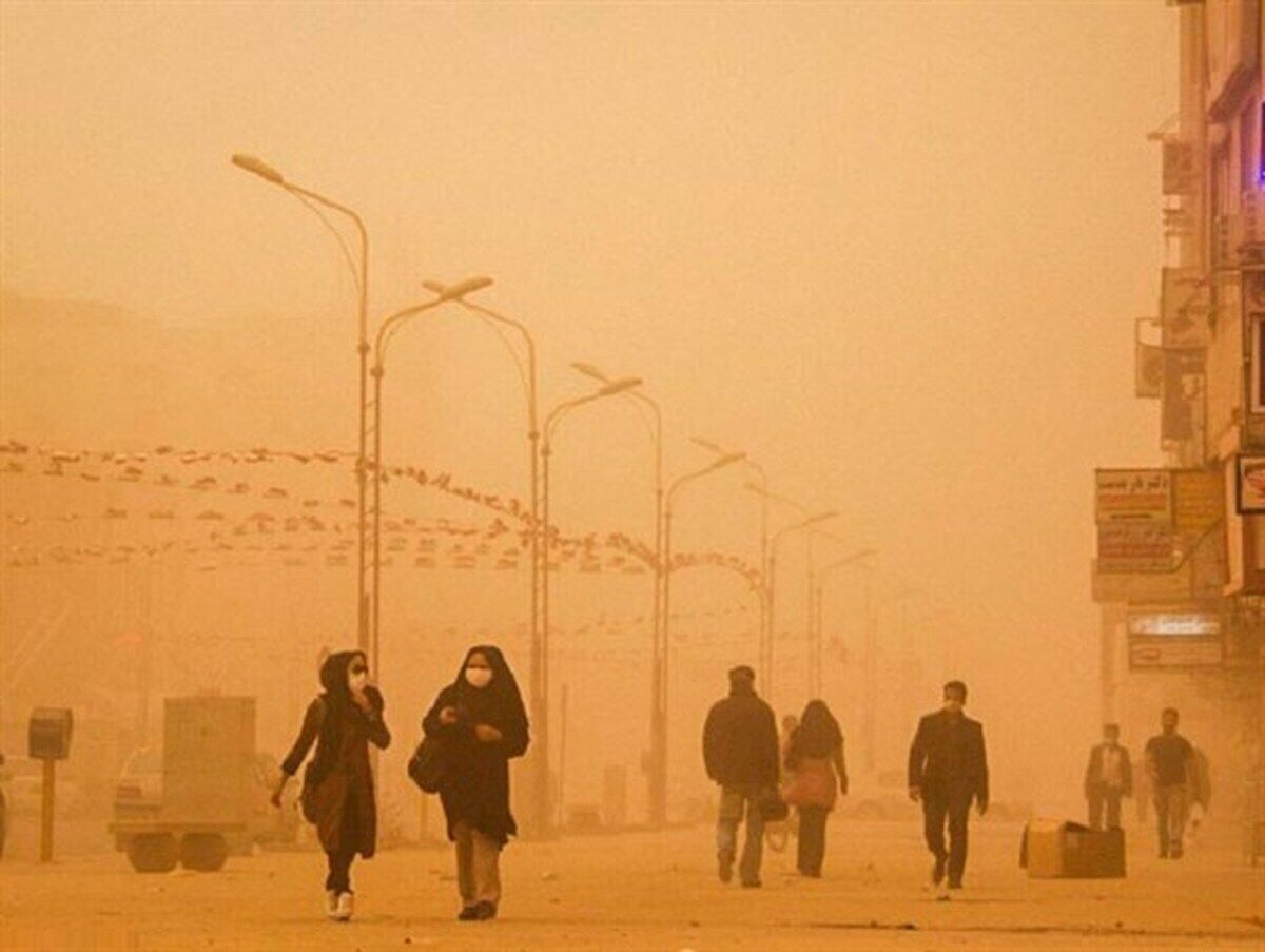 گرد و غبار بر آسمان ایران خیمه زد