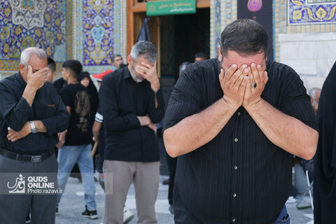 عزاداری عاشورای حسینی در حرم مطهر رضوی