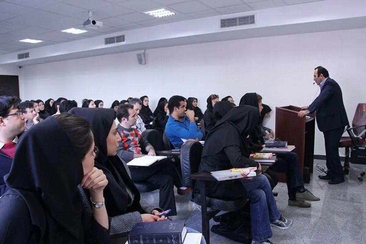تدوین سناریوهای مختلف تاب‌آوری نظام آموزش عالی در شرایط بحرانی