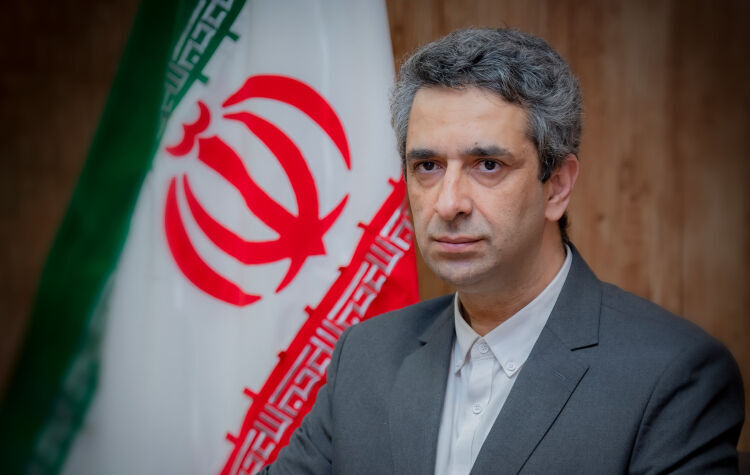 معاون ارتباطات دفتر رئیس جمهور: مصاحبه پزشکیان با تاکر کارلسون هنوز منتشر نشده است