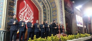 آیین شام غریبان خدام غیرایرانی در حرم مطهر رضوی با حضور خادمان عرب‌زبان برگزار شد