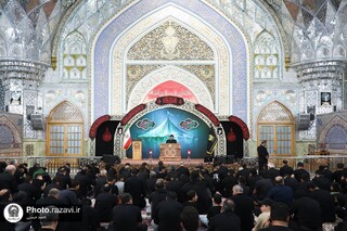 مراسم عزاداری شب شهادت امام سجاد (ع) در حرم رضوی برگزار شد