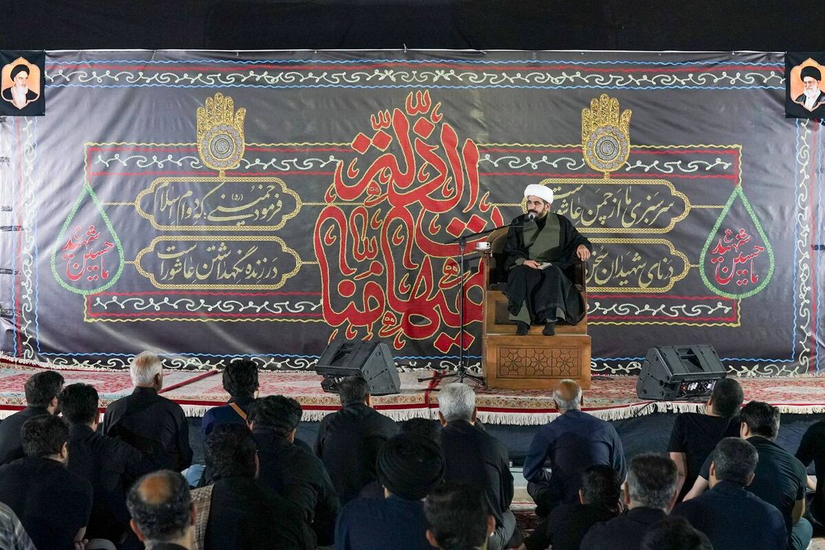 شرکت فرزندان در هیئت‌های عزاداری، از ضرورت‌های تربیت دینی است