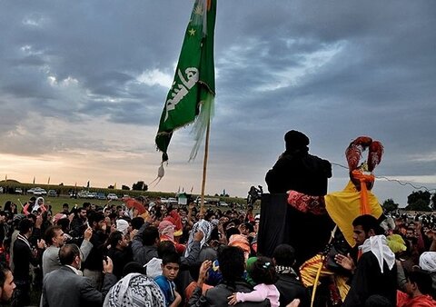 آیین در آفتاب؛ تحلیل جامعهشناختی یک تعزیه متمایز در خوزستان